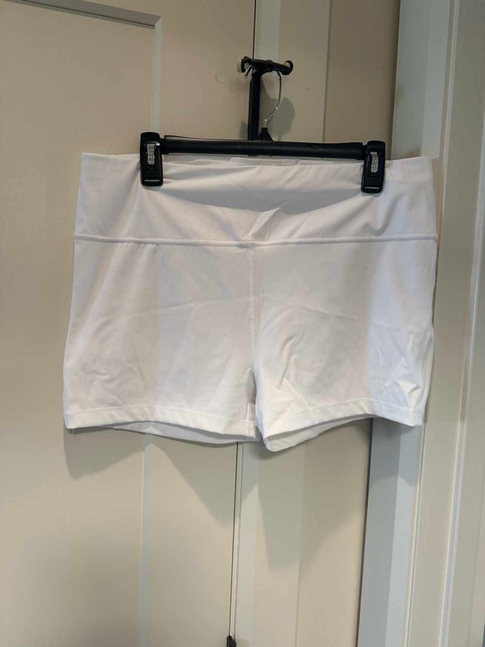 Athleta Ultimate 3” Performance Shorts - Classic Fit